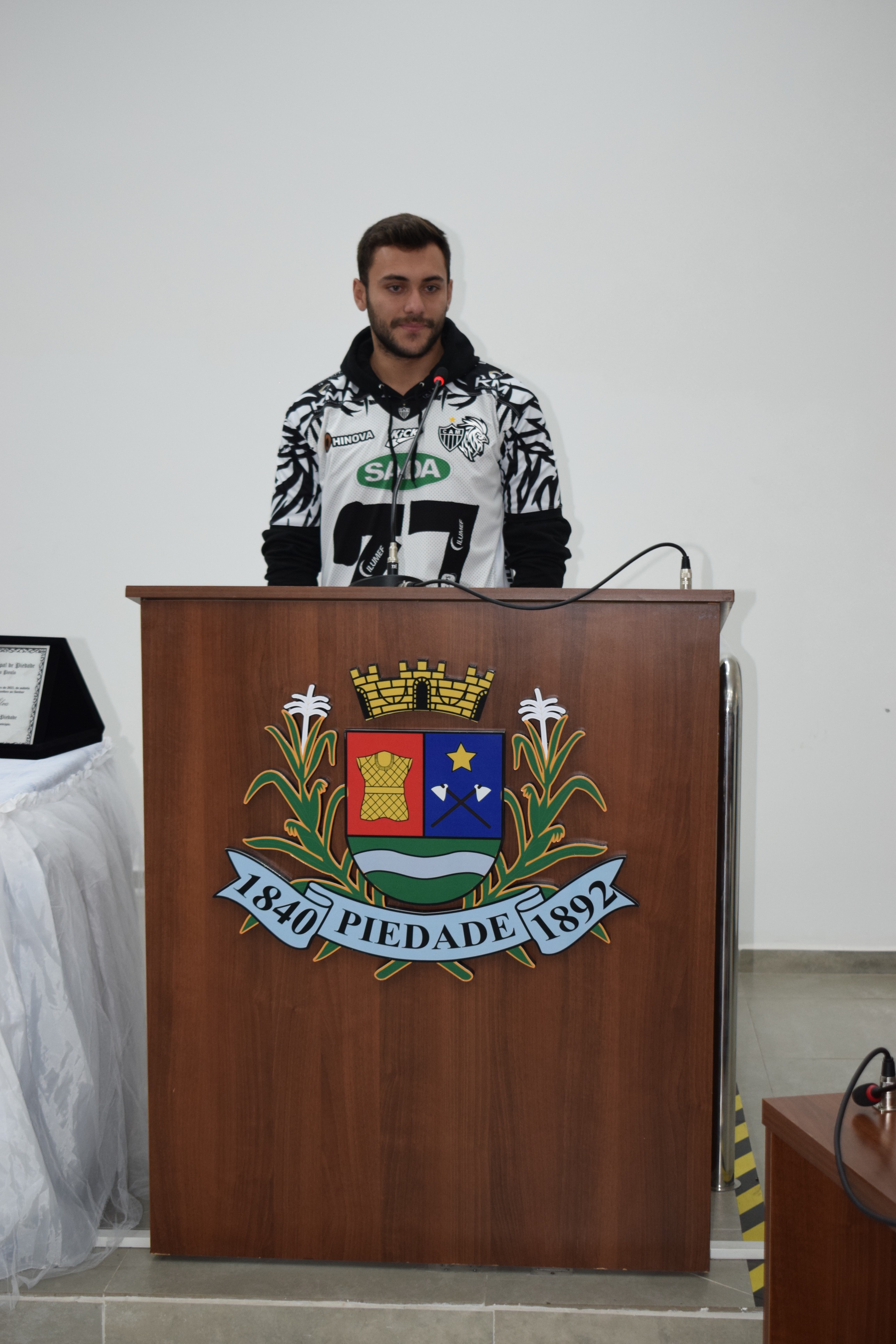 Homenagem aos atletas do município