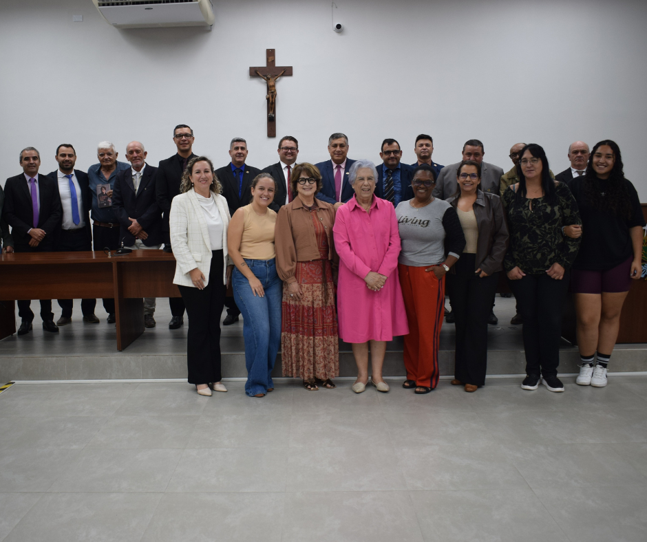 Câmara realizou homenagem ao protagonismo feminino em alusão ao Dia da Mulher.
